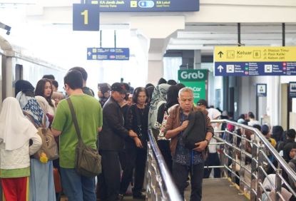KAI Commuter Wilayah Bandung Torehkan Rapor Positif di Semester I-2026  Tembus 10 Juta Pengguna, Volume Penumpang Commuter Line Wilayah Bandung Naik 9,2%